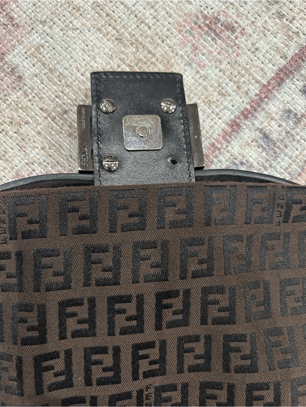Fendi Baguette - Picture 3 of 6